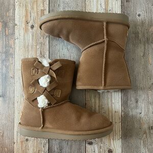 UGG Child Koolaburra Tan Boots sz 2